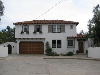 Robert and Laura Ford House