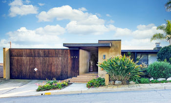 Lloyd and Ingrid Koenig House
